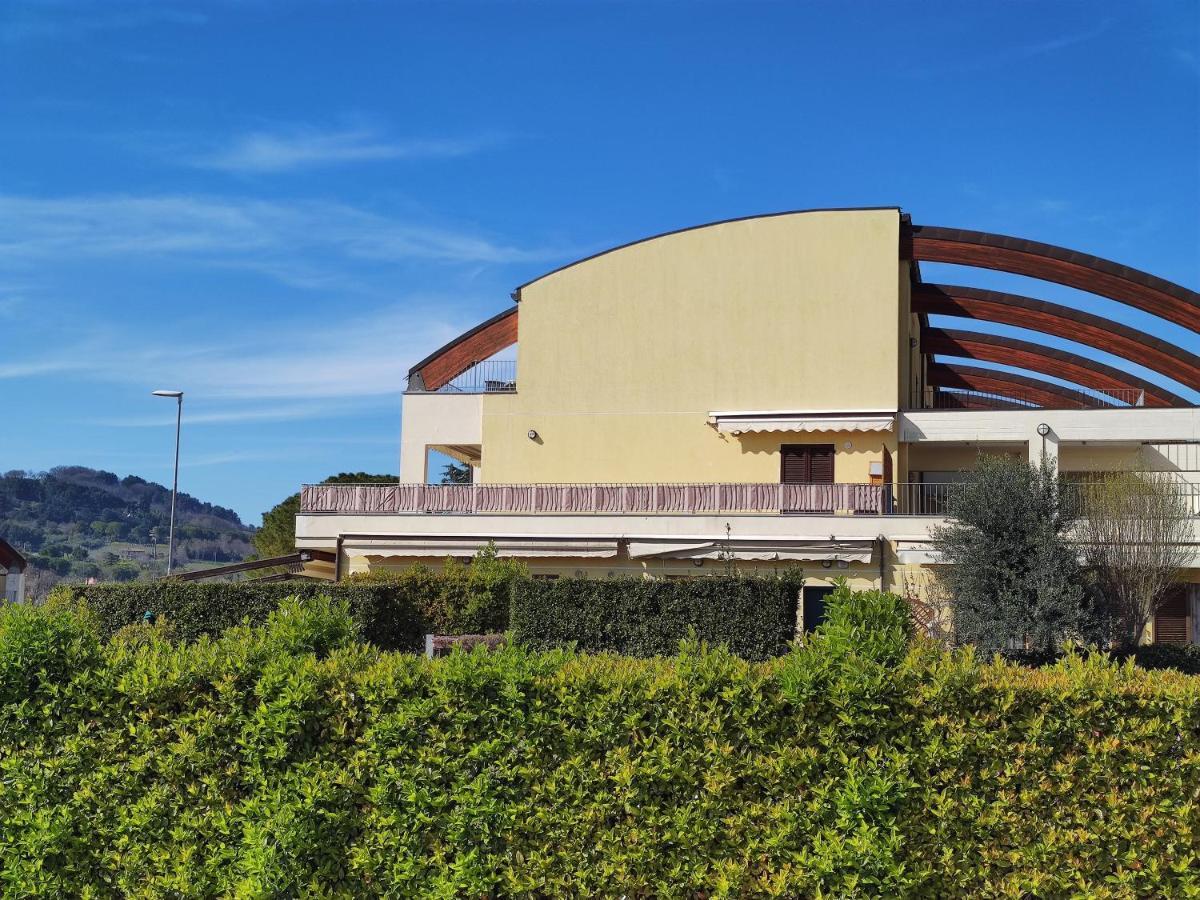 Appartamento L'Azalea - A Due Passi Da Numana Con Grande Terrazzo E Piscina Condominiale Stagionale Sirolo Exterior foto